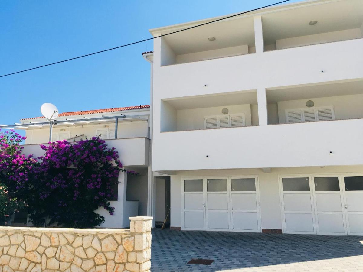 Novalja Apartments By Nena Exterior foto